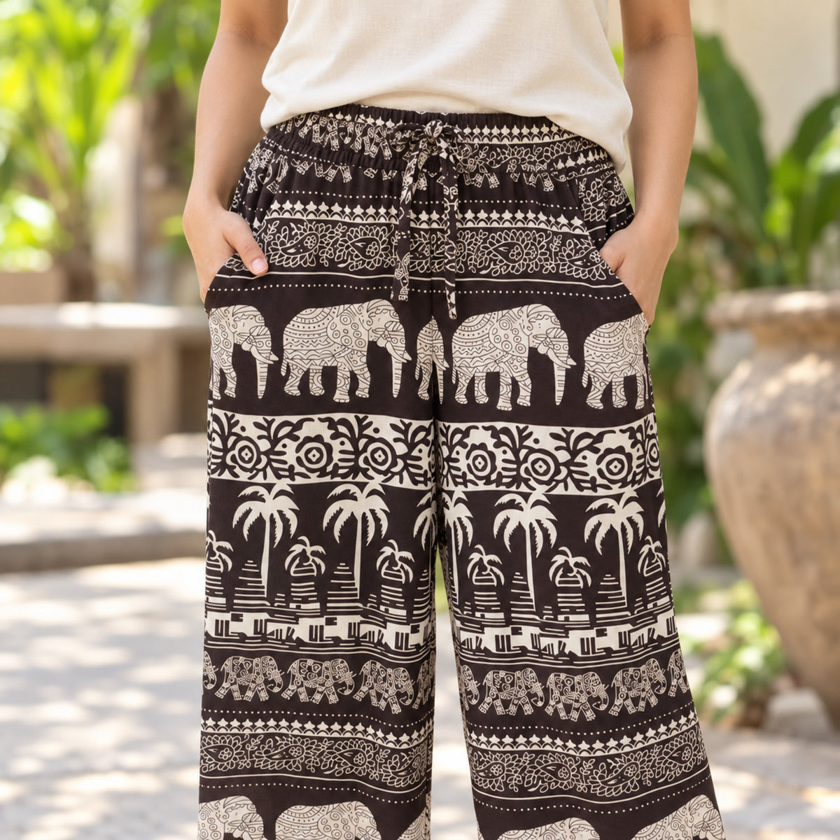 Thai Elefantenhose Dunkelbraun/Creme – Weite Hose mit 2 Seitentaschen